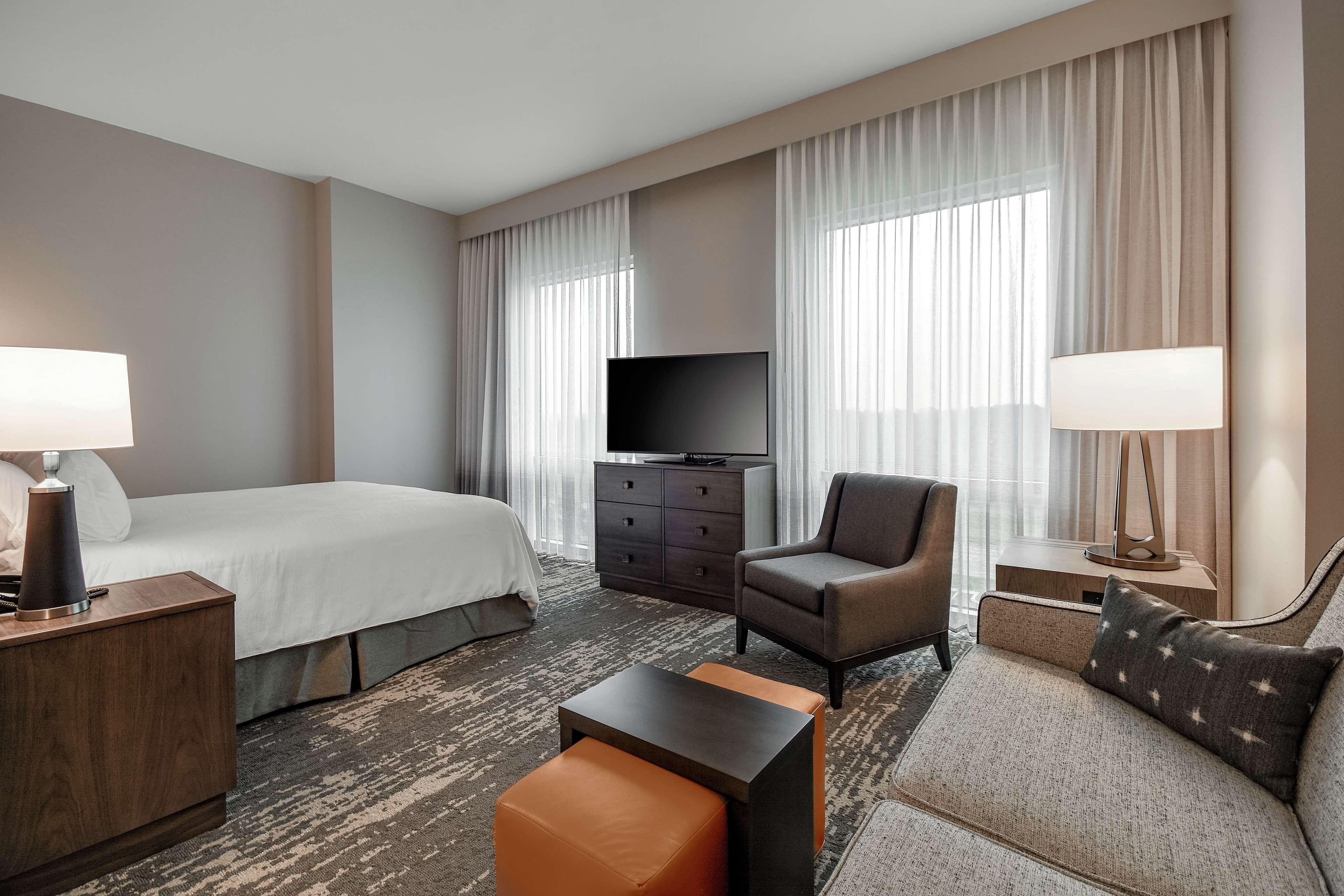 Embassy Suites By Hilton Jonesboro Red Wolf Convention Center Kültér fotó