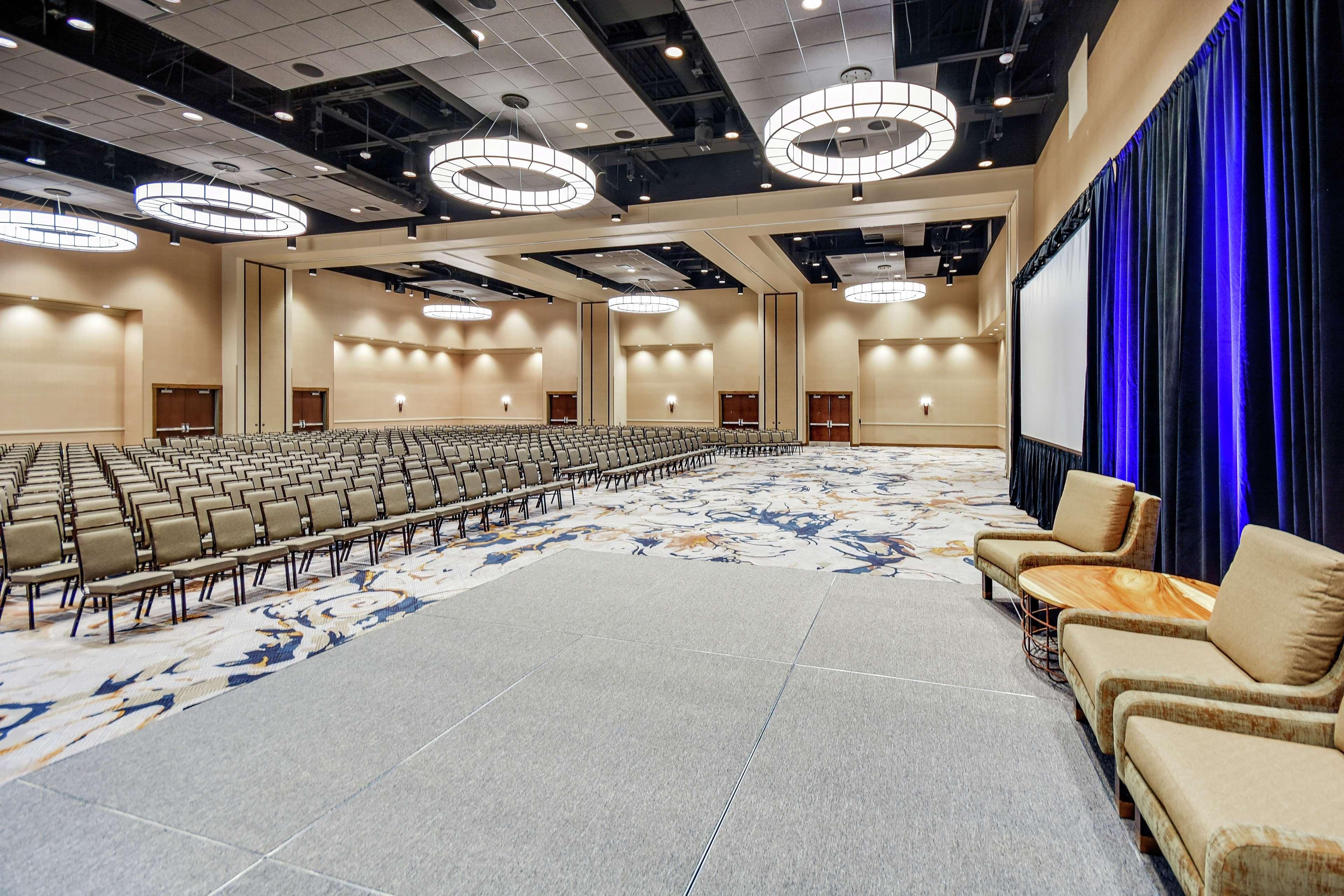 Embassy Suites By Hilton Jonesboro Red Wolf Convention Center Kültér fotó