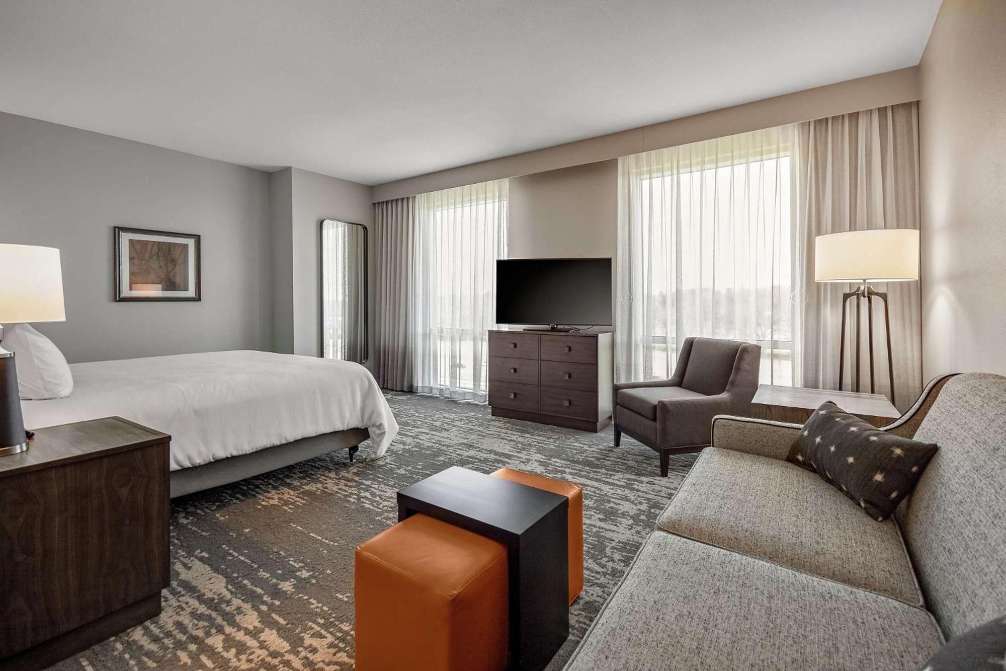 Embassy Suites By Hilton Jonesboro Red Wolf Convention Center Kültér fotó